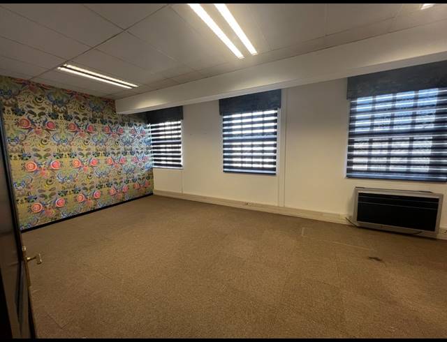 210M² OFFICE TO LET IN ROSEBANK